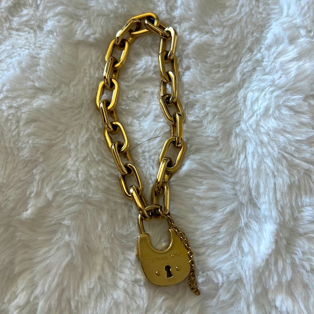 Michael kors lock Gold bracelet